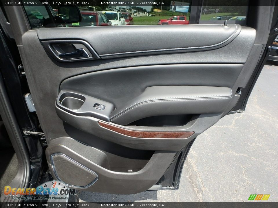 2016 GMC Yukon SLE 4WD Onyx Black / Jet Black Photo #9