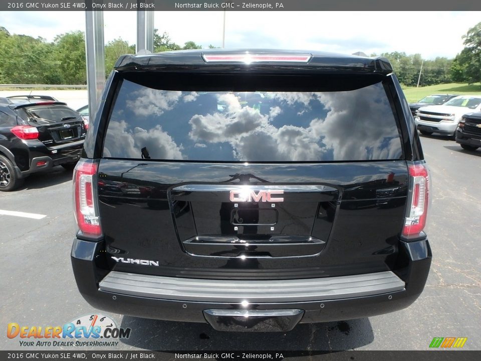 2016 GMC Yukon SLE 4WD Onyx Black / Jet Black Photo #11