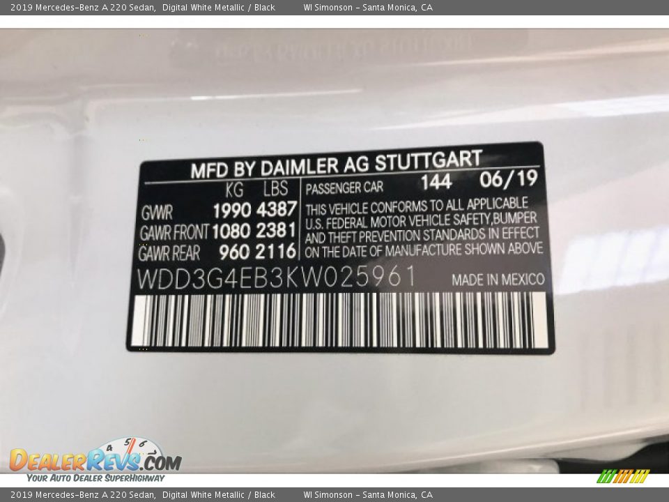 2019 Mercedes-Benz A 220 Sedan Digital White Metallic / Black Photo #11