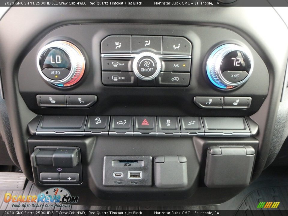 Controls of 2020 GMC Sierra 2500HD SLE Crew Cab 4WD Photo #18