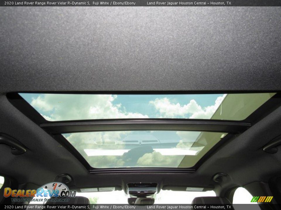 Sunroof of 2020 Land Rover Range Rover Velar R-Dynamic S Photo #18