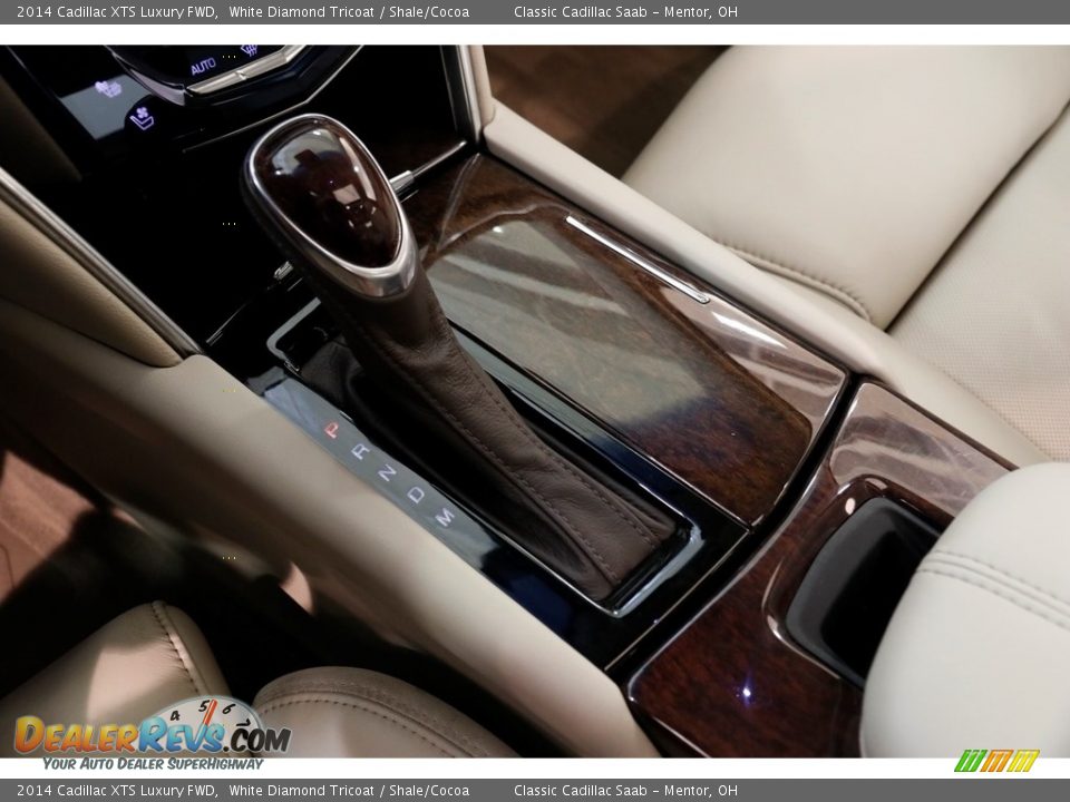 2014 Cadillac XTS Luxury FWD White Diamond Tricoat / Shale/Cocoa Photo #14