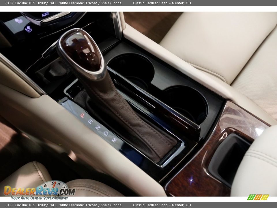 2014 Cadillac XTS Luxury FWD White Diamond Tricoat / Shale/Cocoa Photo #15