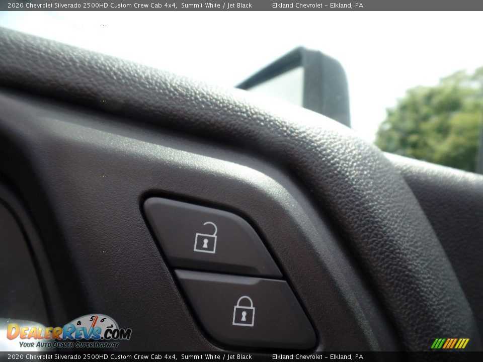 2020 Chevrolet Silverado 2500HD Custom Crew Cab 4x4 Summit White / Jet Black Photo #23