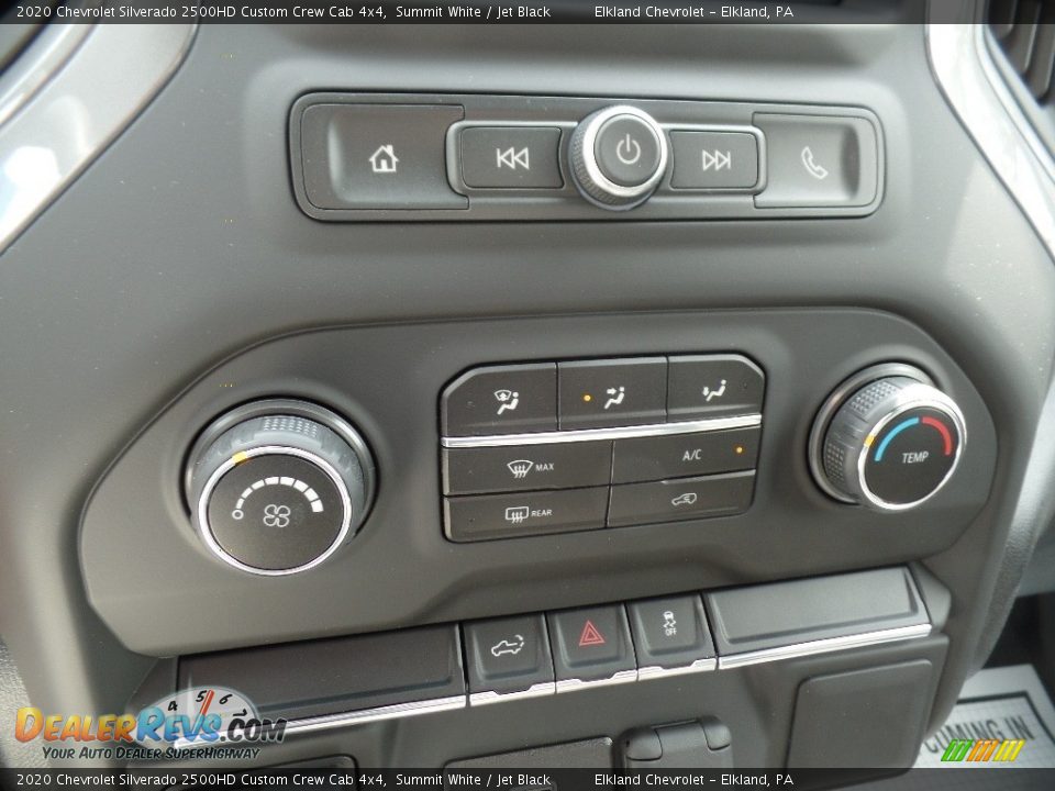 Controls of 2020 Chevrolet Silverado 2500HD Custom Crew Cab 4x4 Photo #35
