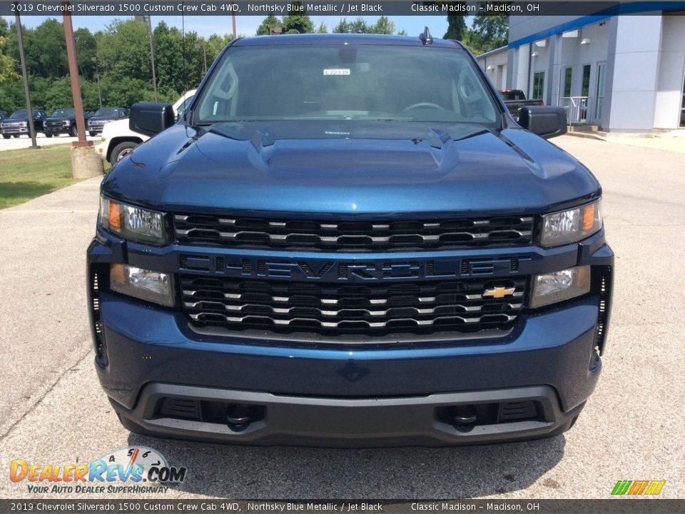 2019 Chevrolet Silverado 1500 Custom Crew Cab 4WD Northsky Blue Metallic / Jet Black Photo #4