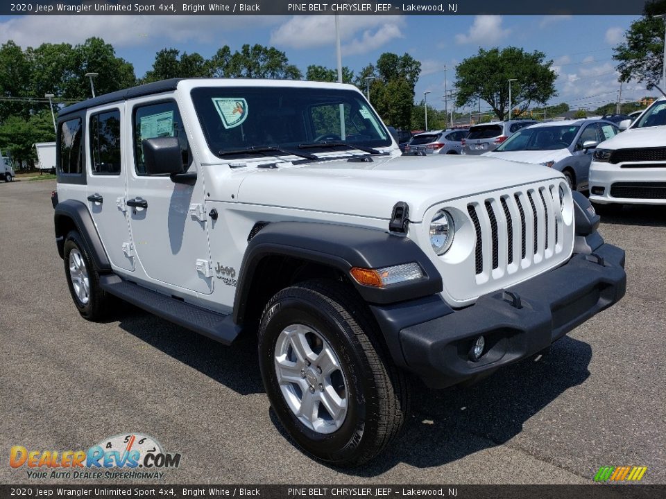 Front 3/4 View of 2020 Jeep Wrangler Unlimited Sport 4x4 Photo #1