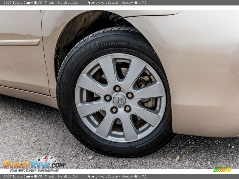 2007 Toyota Camry SE V6 Titanium Metallic / Ash Photo #2