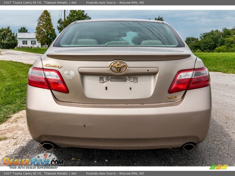 2007 Toyota Camry SE V6 Titanium Metallic / Ash Photo #5