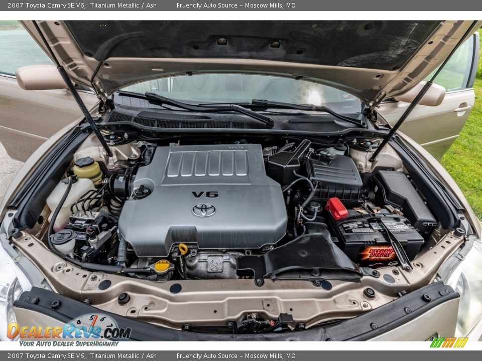 2007 Toyota Camry SE V6 Titanium Metallic / Ash Photo #10