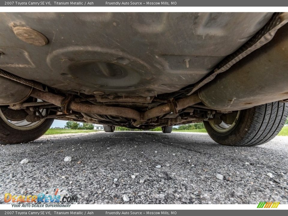 2007 Toyota Camry SE V6 Titanium Metallic / Ash Photo #34