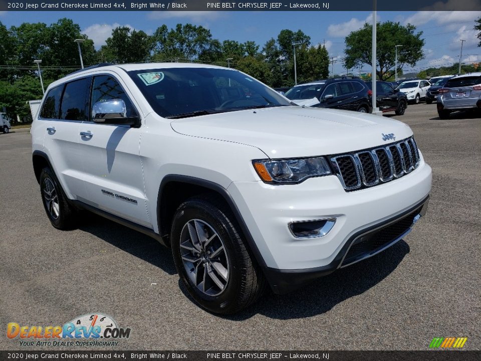 Front 3/4 View of 2020 Jeep Grand Cherokee Limited 4x4 Photo #1