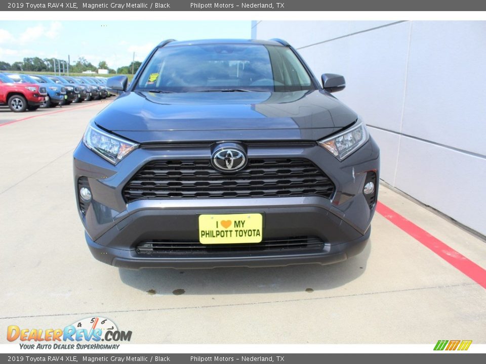 2019 Toyota RAV4 XLE Magnetic Gray Metallic / Black Photo #3