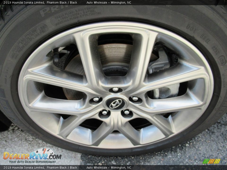 2019 Hyundai Sonata Limited Phantom Black / Black Photo #7