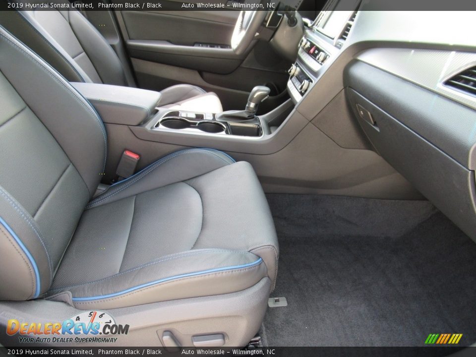 2019 Hyundai Sonata Limited Phantom Black / Black Photo #12