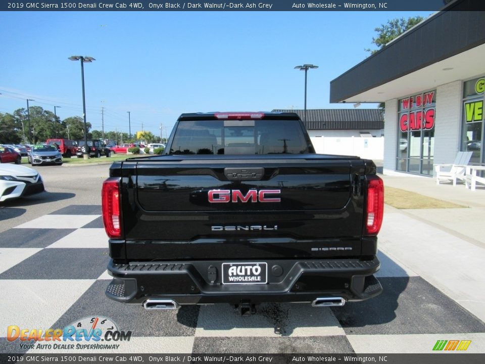 2019 GMC Sierra 1500 Denali Crew Cab 4WD Onyx Black / Dark Walnut/­Dark Ash Grey Photo #4