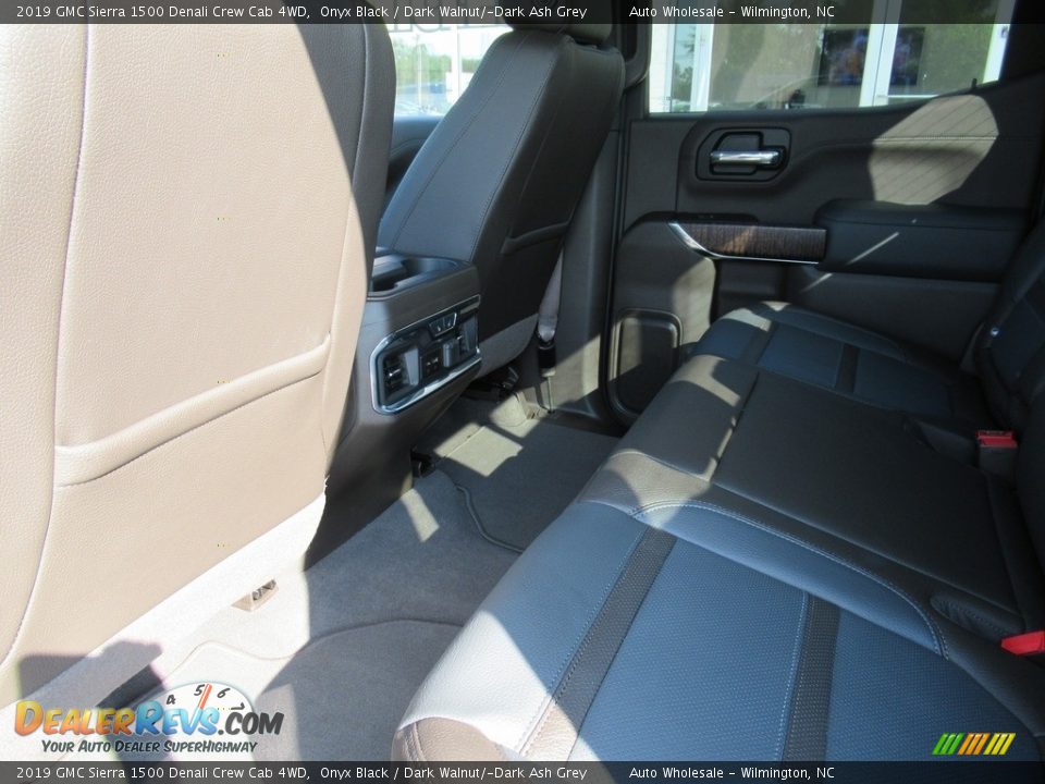 2019 GMC Sierra 1500 Denali Crew Cab 4WD Onyx Black / Dark Walnut/­Dark Ash Grey Photo #10
