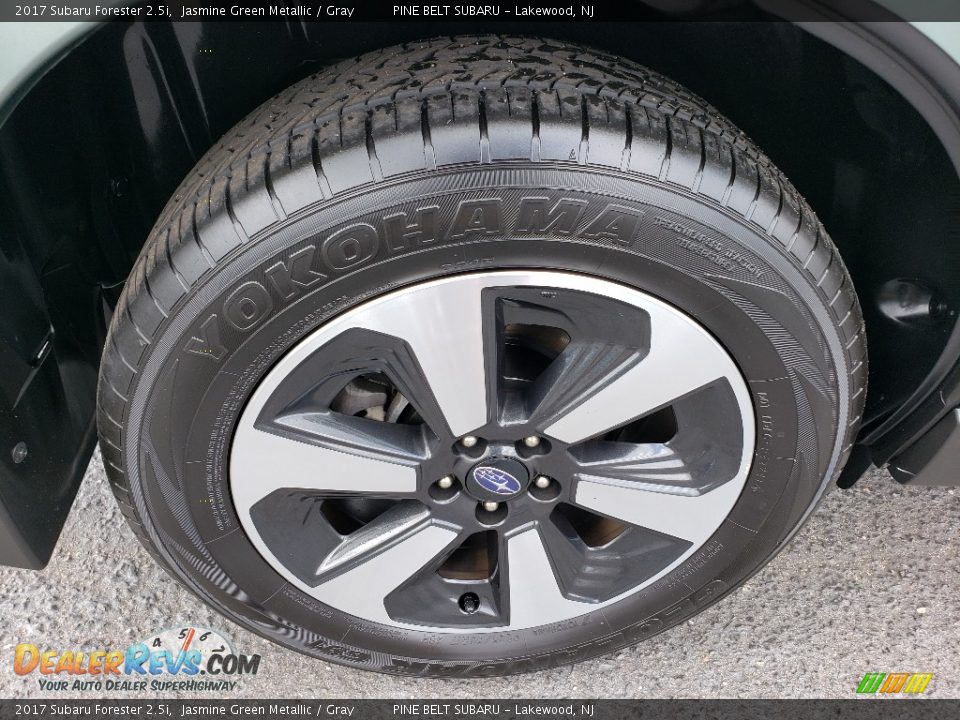 2017 Subaru Forester 2.5i Jasmine Green Metallic / Gray Photo #18