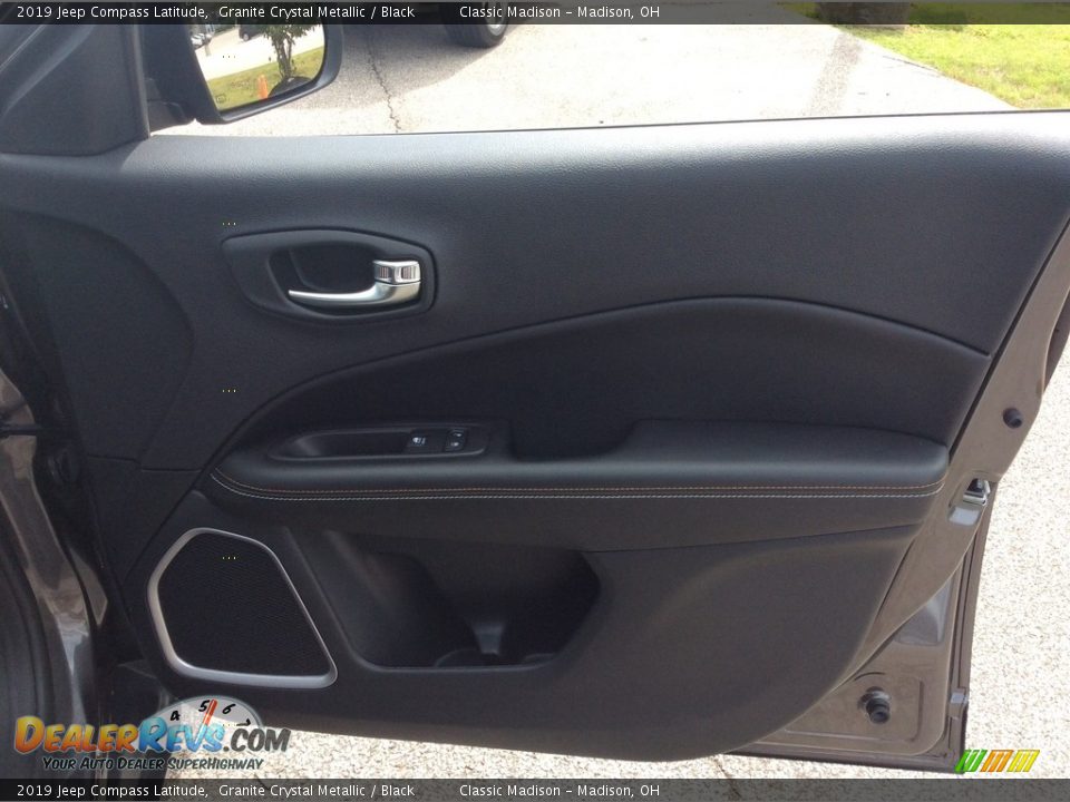 2019 Jeep Compass Latitude Granite Crystal Metallic / Black Photo #22