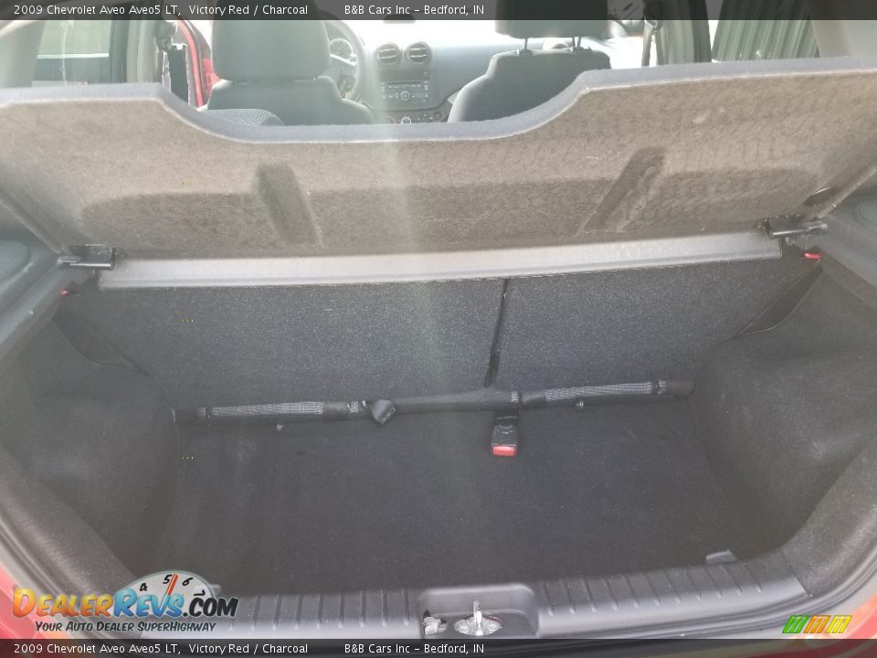 2009 Chevrolet Aveo Aveo5 LT Victory Red / Charcoal Photo #16