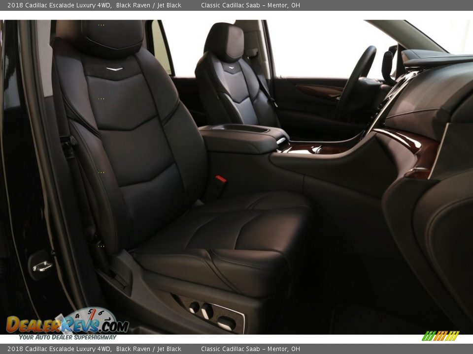 2018 Cadillac Escalade Luxury 4WD Black Raven / Jet Black Photo #18