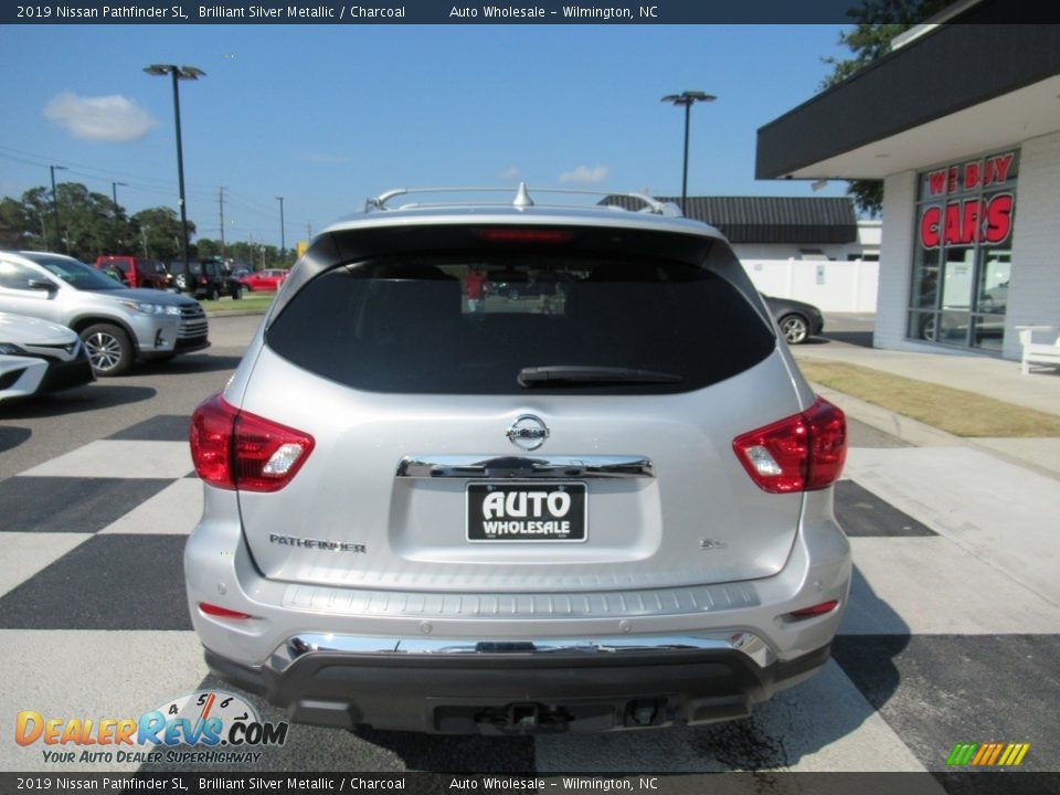 2019 Nissan Pathfinder SL Brilliant Silver Metallic / Charcoal Photo #4