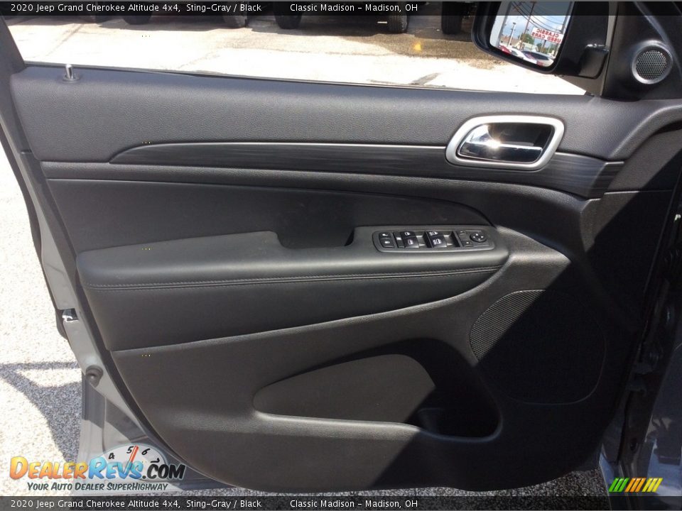 2020 Jeep Grand Cherokee Altitude 4x4 Sting-Gray / Black Photo #10
