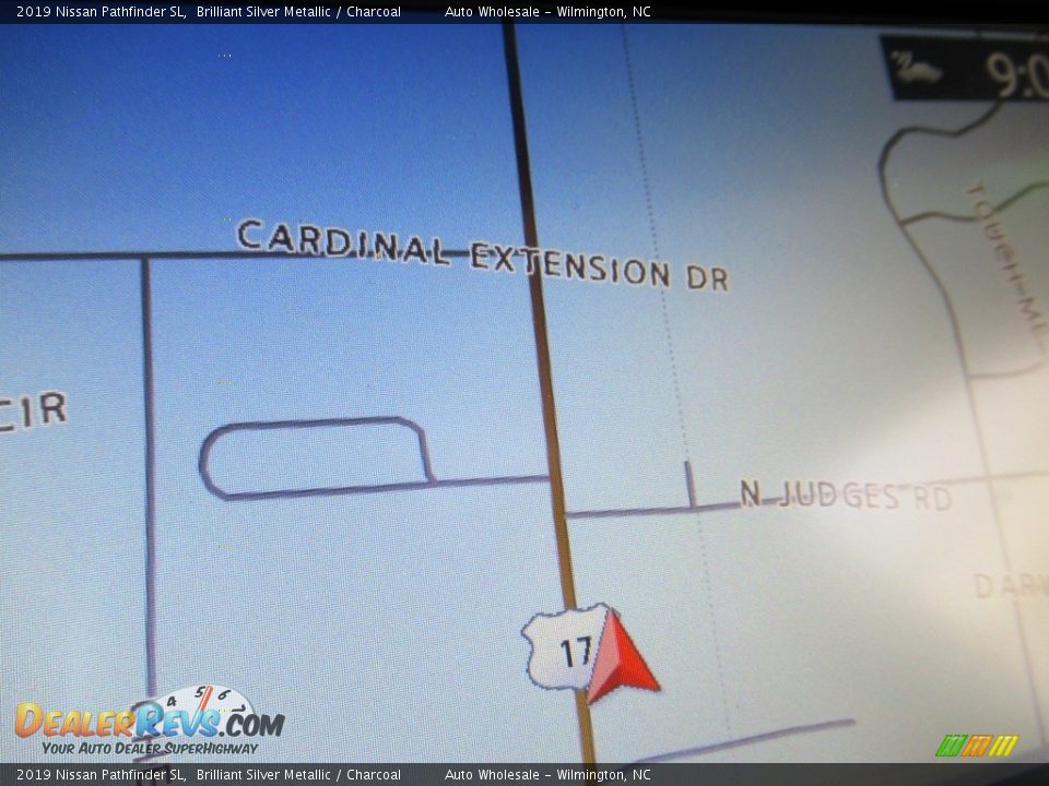 2019 Nissan Pathfinder SL Brilliant Silver Metallic / Charcoal Photo #16