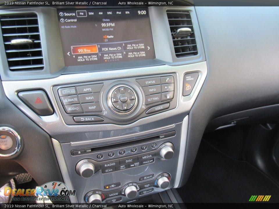 2019 Nissan Pathfinder SL Brilliant Silver Metallic / Charcoal Photo #17