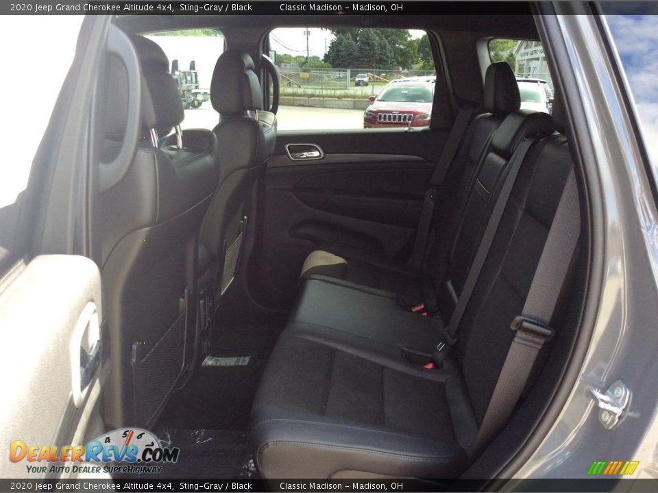 2020 Jeep Grand Cherokee Altitude 4x4 Sting-Gray / Black Photo #18