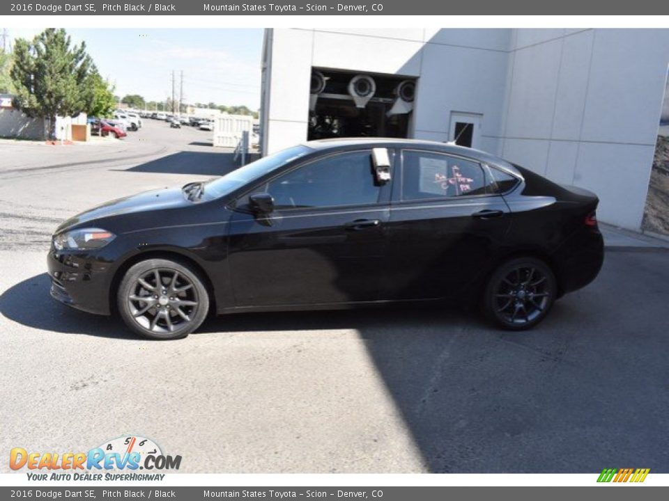 2016 Dodge Dart SE Pitch Black / Black Photo #3