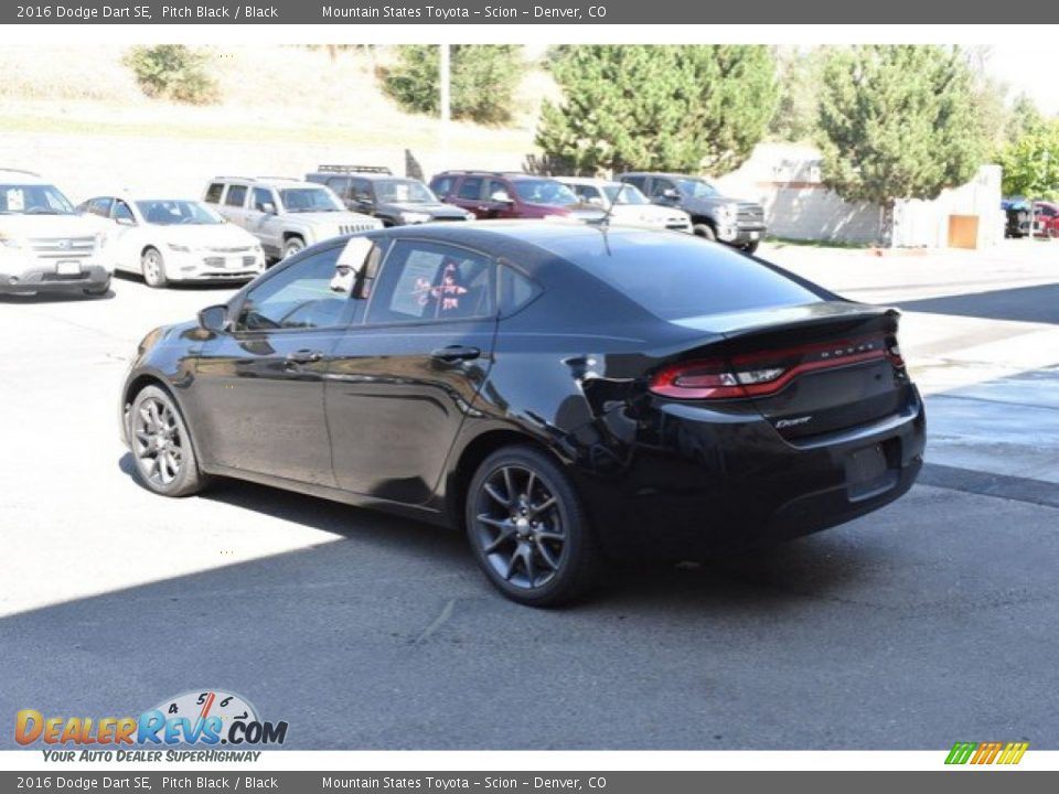 2016 Dodge Dart SE Pitch Black / Black Photo #4