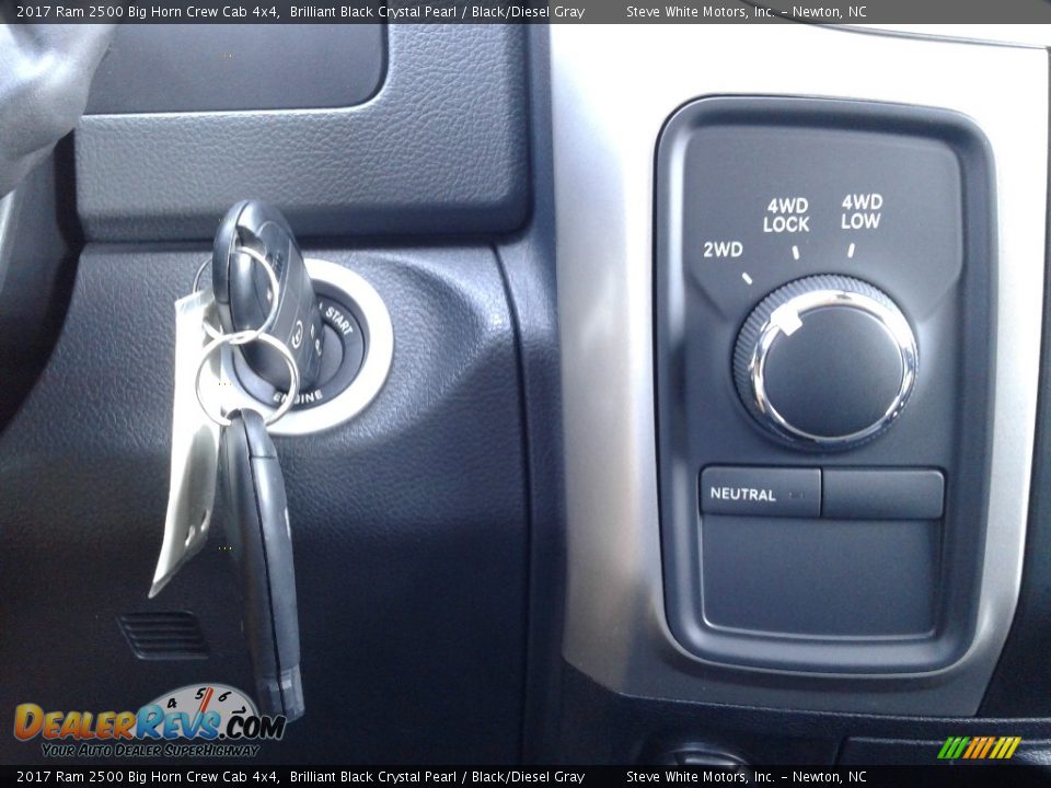 2017 Ram 2500 Big Horn Crew Cab 4x4 Brilliant Black Crystal Pearl / Black/Diesel Gray Photo #27