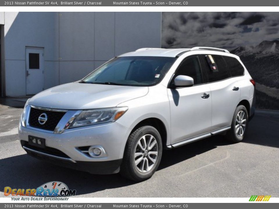 2013 Nissan Pathfinder SV 4x4 Brilliant Silver / Charcoal Photo #2