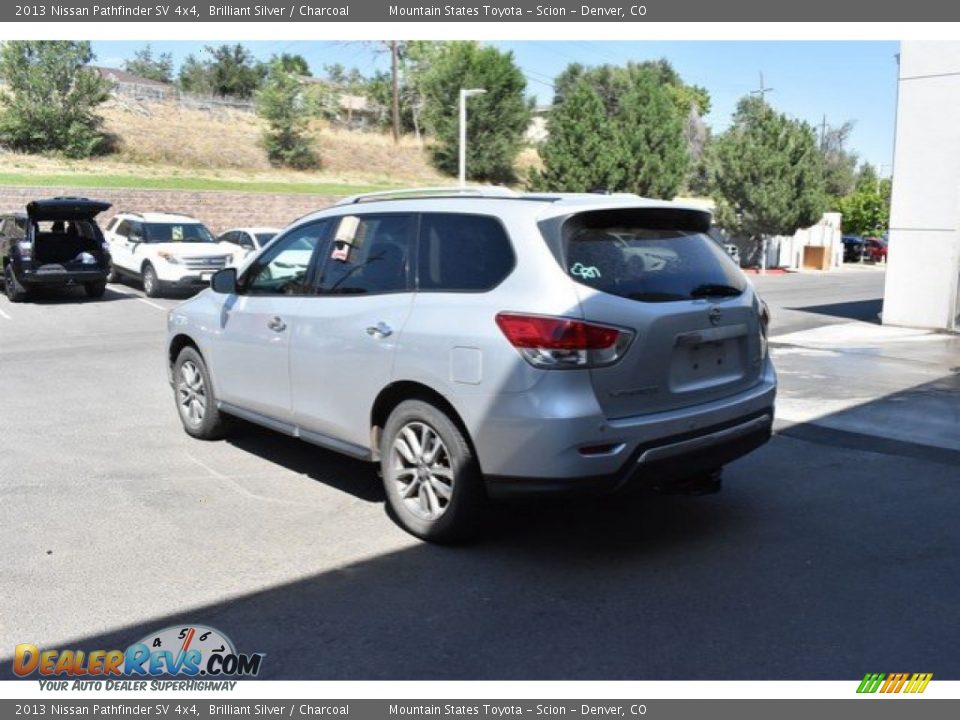 2013 Nissan Pathfinder SV 4x4 Brilliant Silver / Charcoal Photo #4