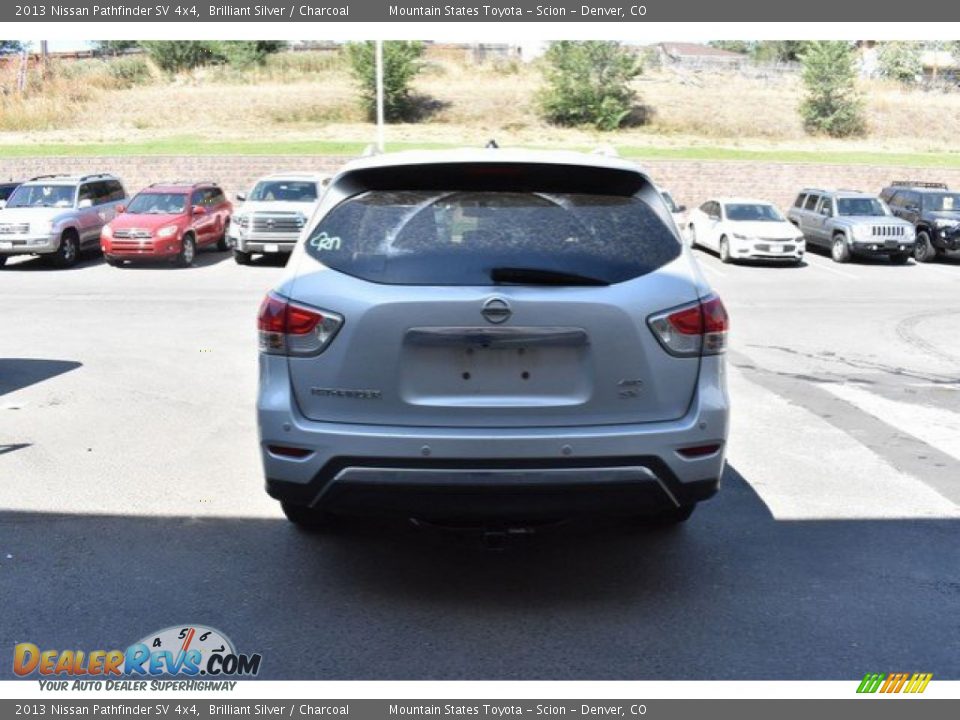 2013 Nissan Pathfinder SV 4x4 Brilliant Silver / Charcoal Photo #5