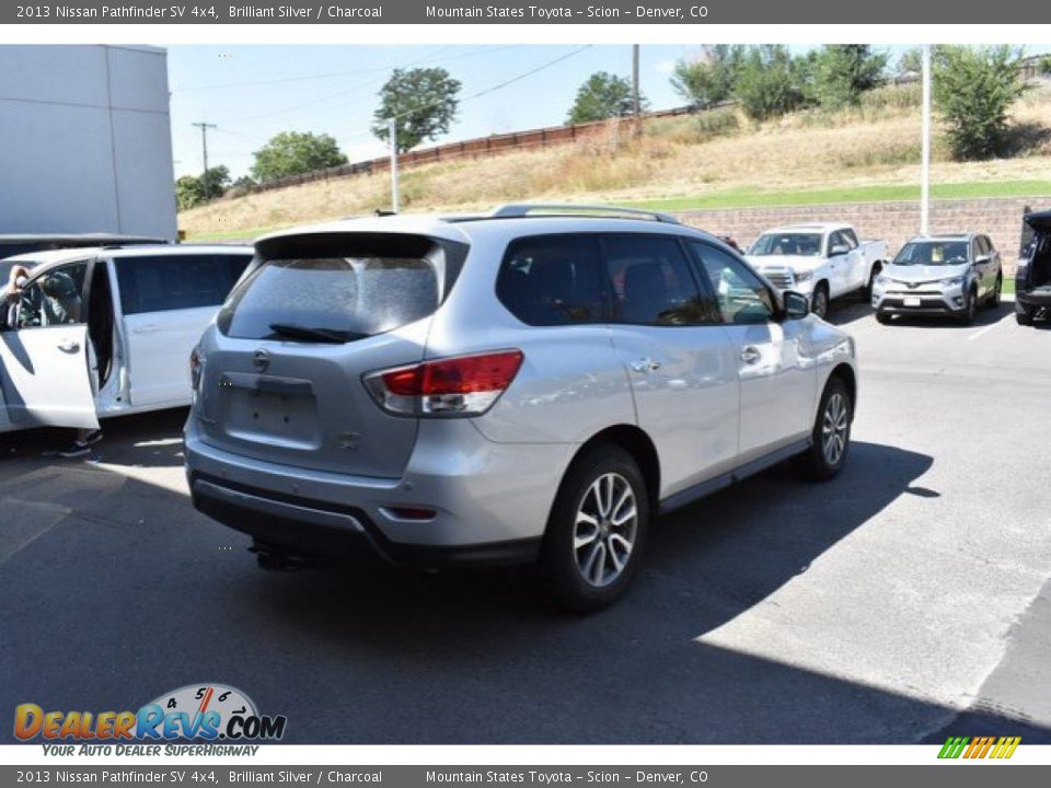 2013 Nissan Pathfinder SV 4x4 Brilliant Silver / Charcoal Photo #6