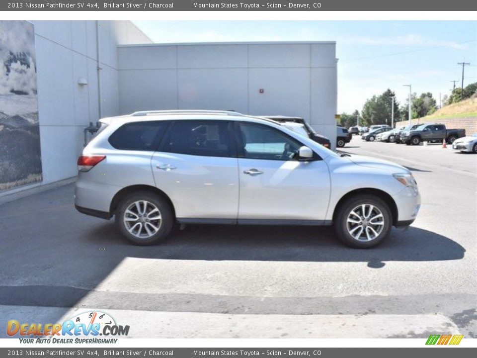 2013 Nissan Pathfinder SV 4x4 Brilliant Silver / Charcoal Photo #7