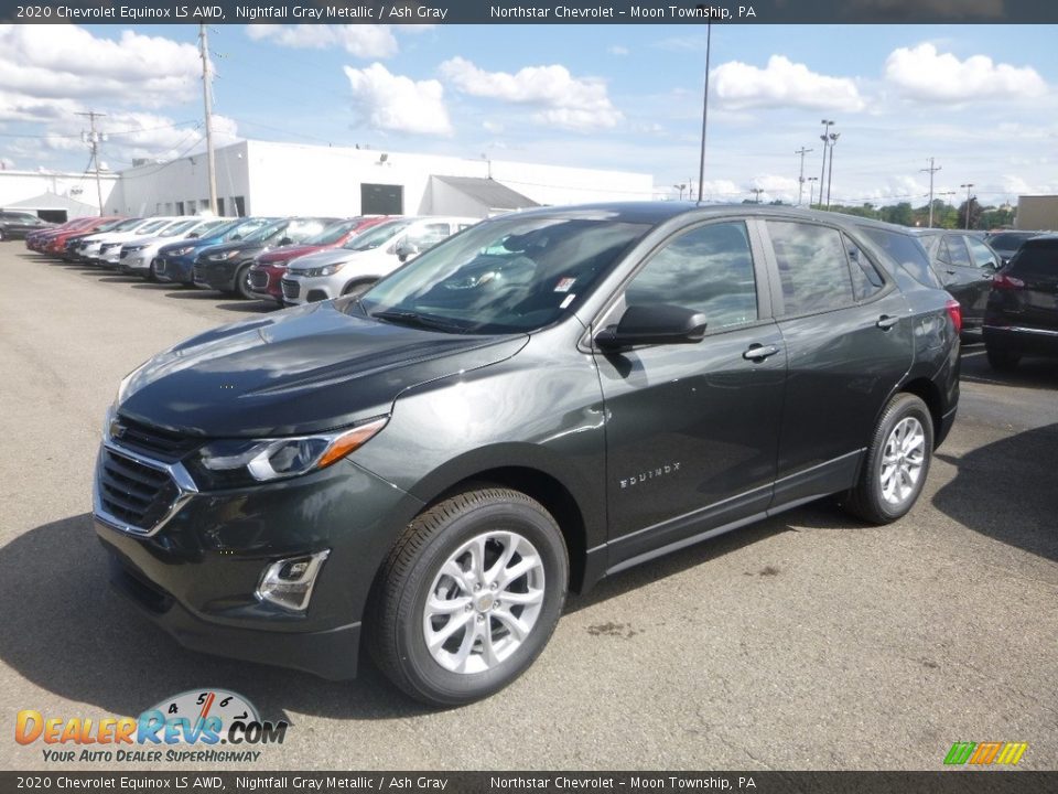 Front 3/4 View of 2020 Chevrolet Equinox LS AWD Photo #1