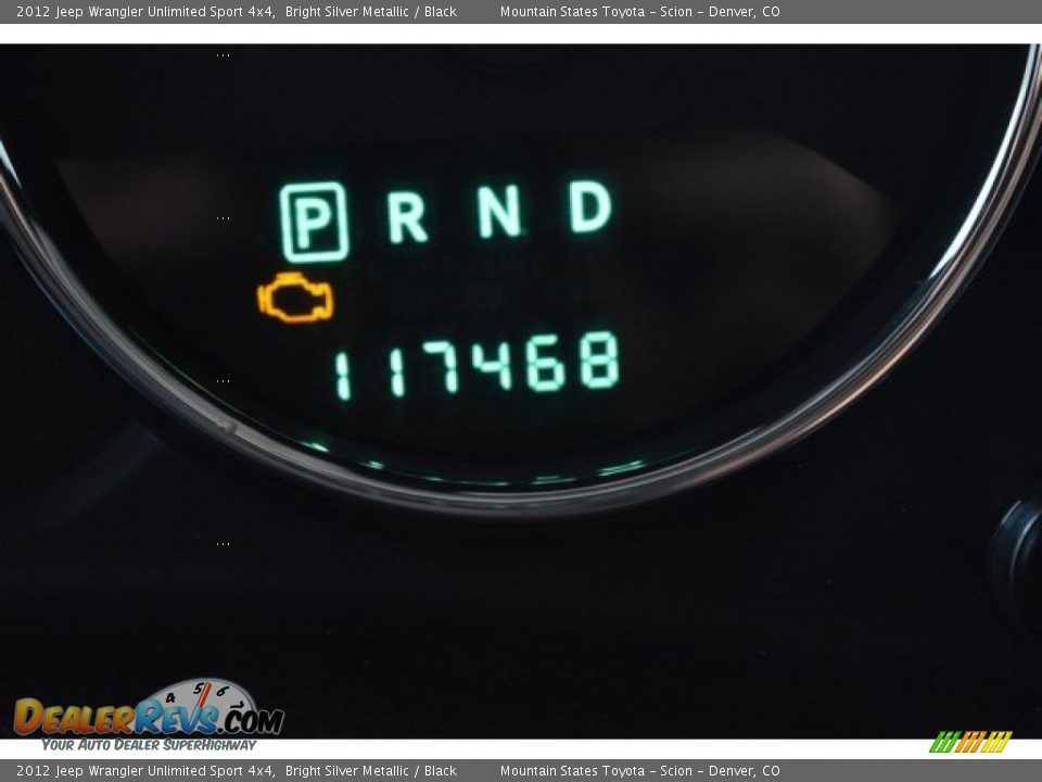 2012 Jeep Wrangler Unlimited Sport 4x4 Bright Silver Metallic / Black Photo #12