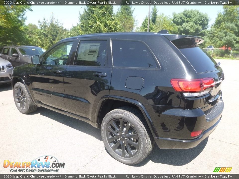 2020 Jeep Grand Cherokee Laredo 4x4 Diamond Black Crystal Pearl / Black Photo #3