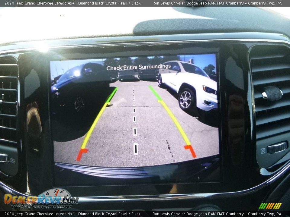 2020 Jeep Grand Cherokee Laredo 4x4 Diamond Black Crystal Pearl / Black Photo #18