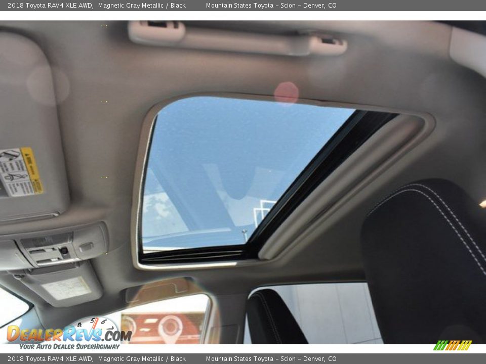 2018 Toyota RAV4 XLE AWD Magnetic Gray Metallic / Black Photo #10