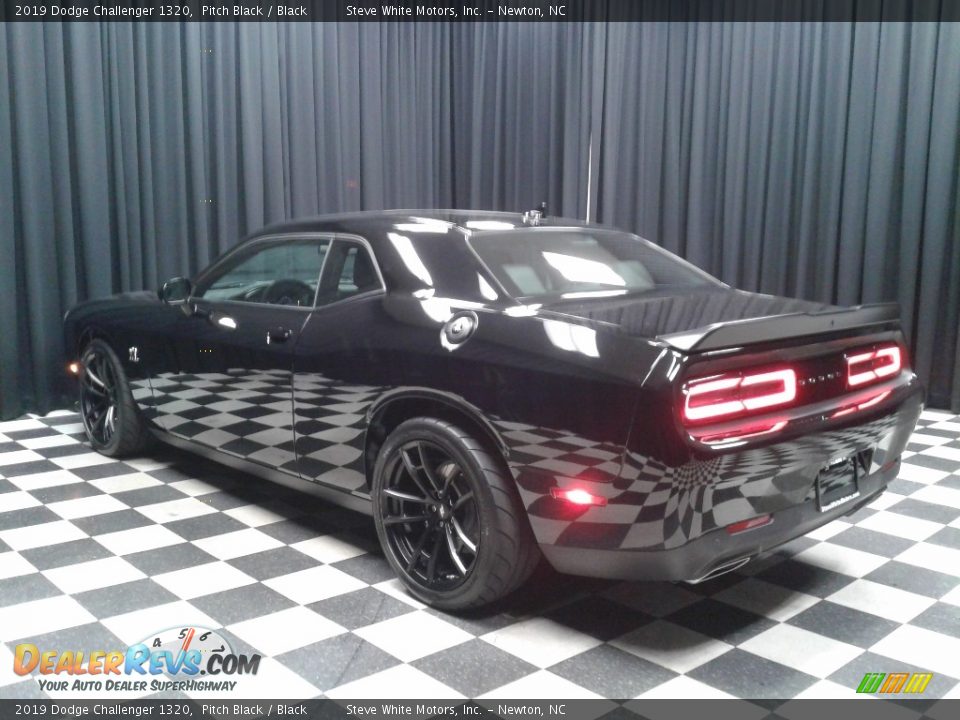 2019 Dodge Challenger 1320 Pitch Black / Black Photo #8