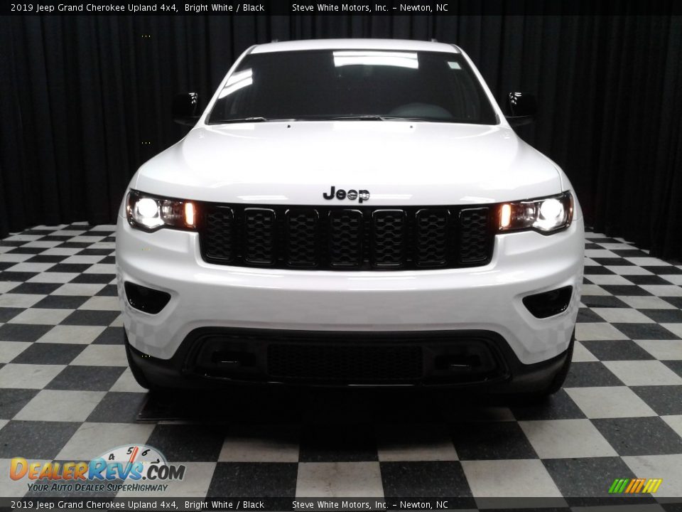 2019 Jeep Grand Cherokee Upland 4x4 Bright White / Black Photo #3