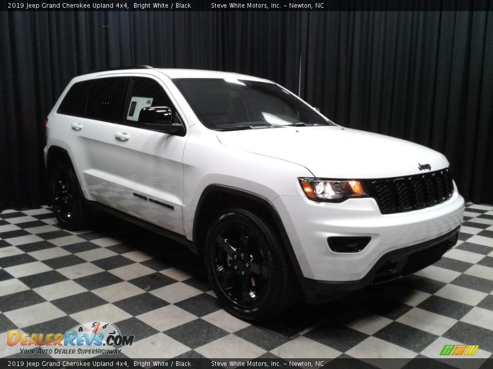 2019 Jeep Grand Cherokee Upland 4x4 Bright White / Black Photo #4