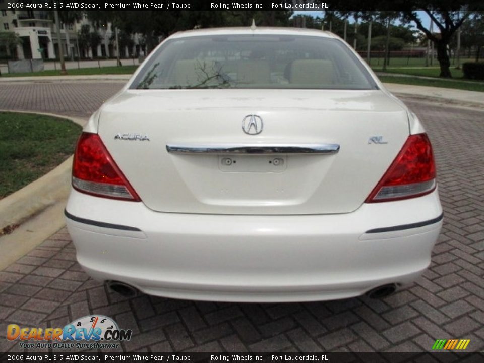 2006 Acura RL 3.5 AWD Sedan Premium White Pearl / Taupe Photo #7
