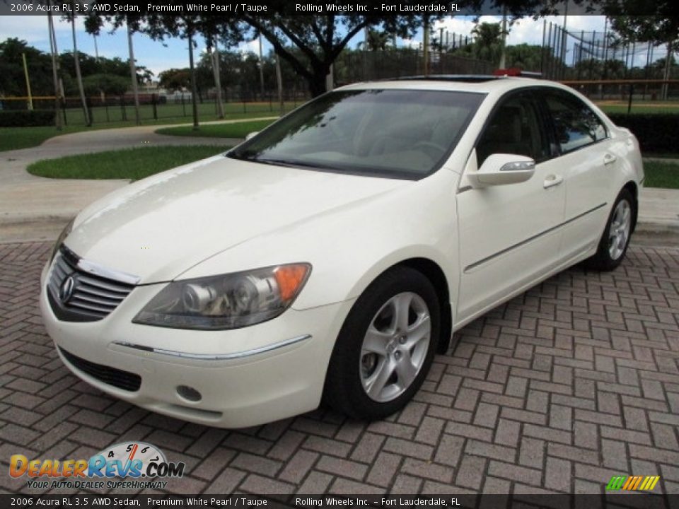 2006 Acura RL 3.5 AWD Sedan Premium White Pearl / Taupe Photo #13