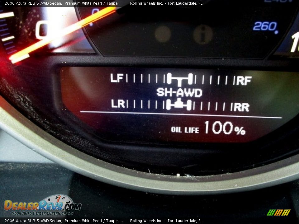 2006 Acura RL 3.5 AWD Sedan Premium White Pearl / Taupe Photo #14