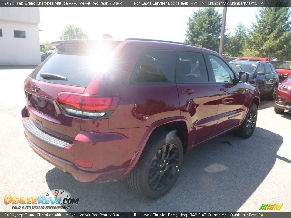 2020 Jeep Grand Cherokee Altitude 4x4 Velvet Red Pearl / Black Photo #5